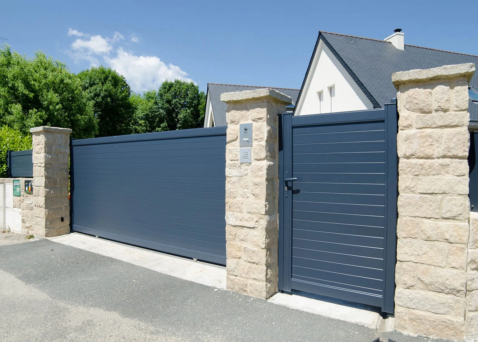 portail-aluminium-coulissant-stella-kostum-3